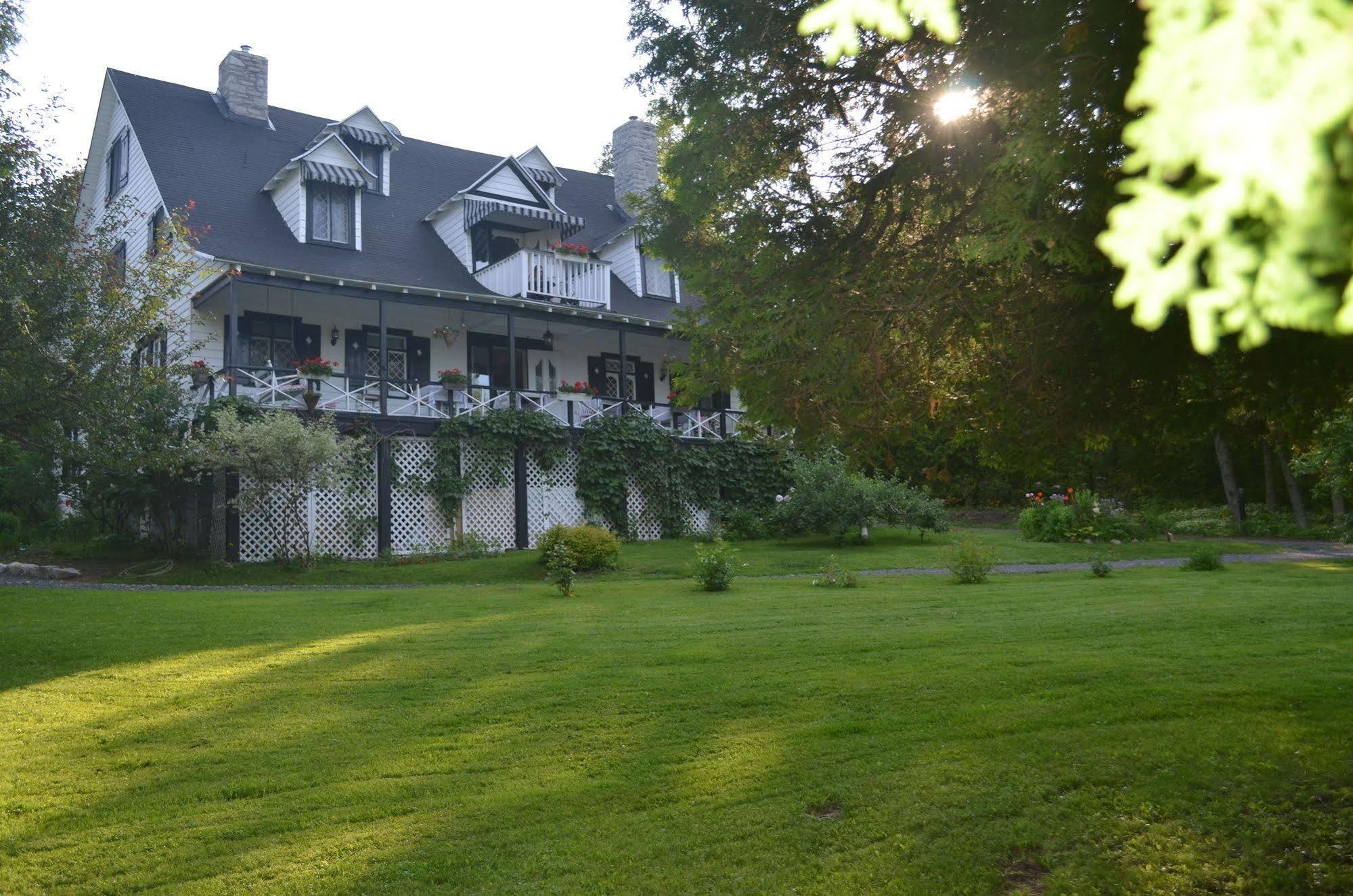 Auberge La Châtelaine La Malbaie Exterior foto